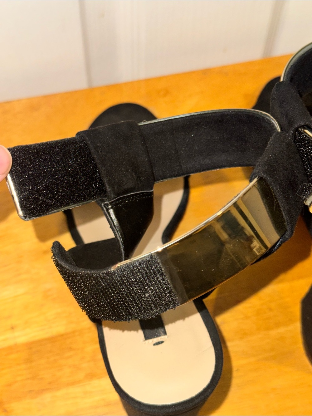 ZARA Black Faux Suede Gold Cuff Block Heels Sandals Size EU 38 (US 7.5) - Picture 6 of 8